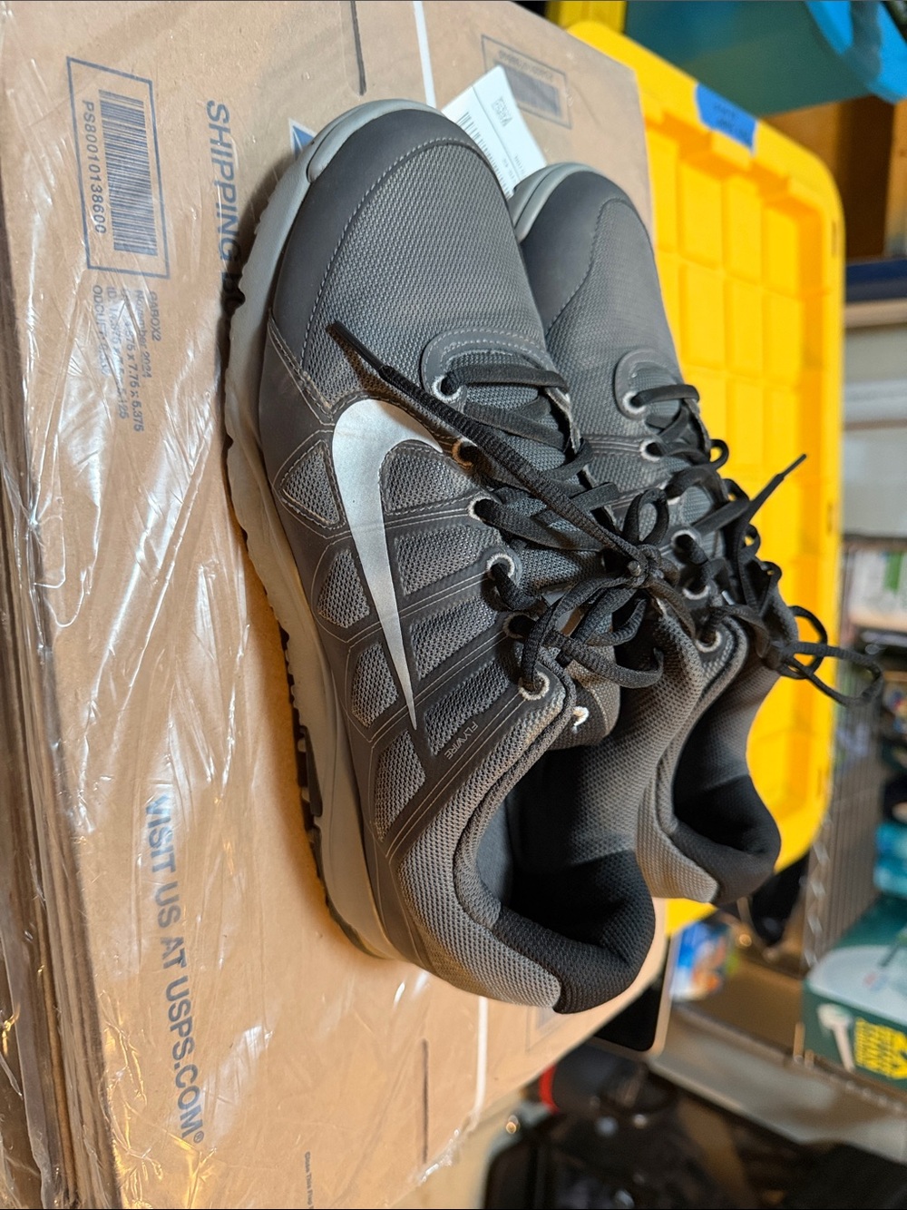 Nike Men's 10 Golf Shoes